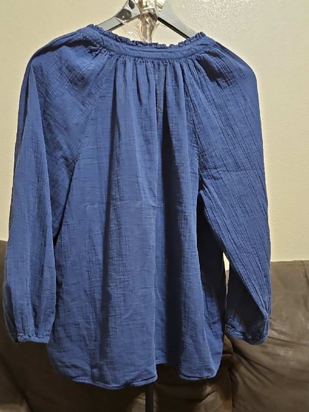Wonderly Deep Blue Gauze Button-Front Peasant Top - Picture 4 of 6